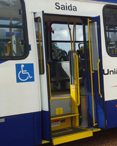 Pessoas com deficiência podem ter transporte intermunicipal gratuito em MT